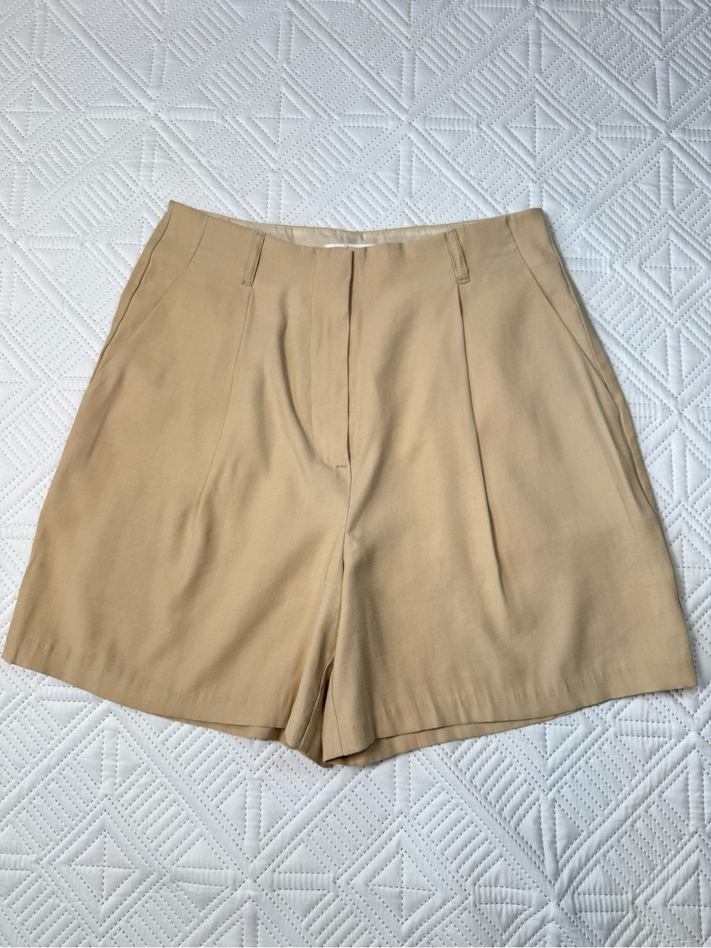 Primark Bermuda Shorts Size 8 Tan